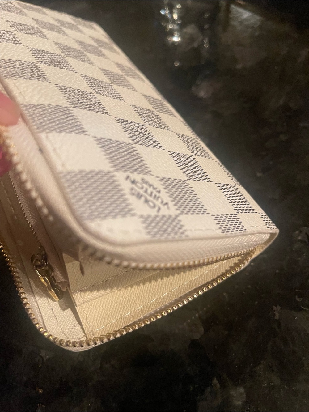 Checkered Zip Wallet in White & Gray with compartment for bills credit cards - Picture 2 of 11